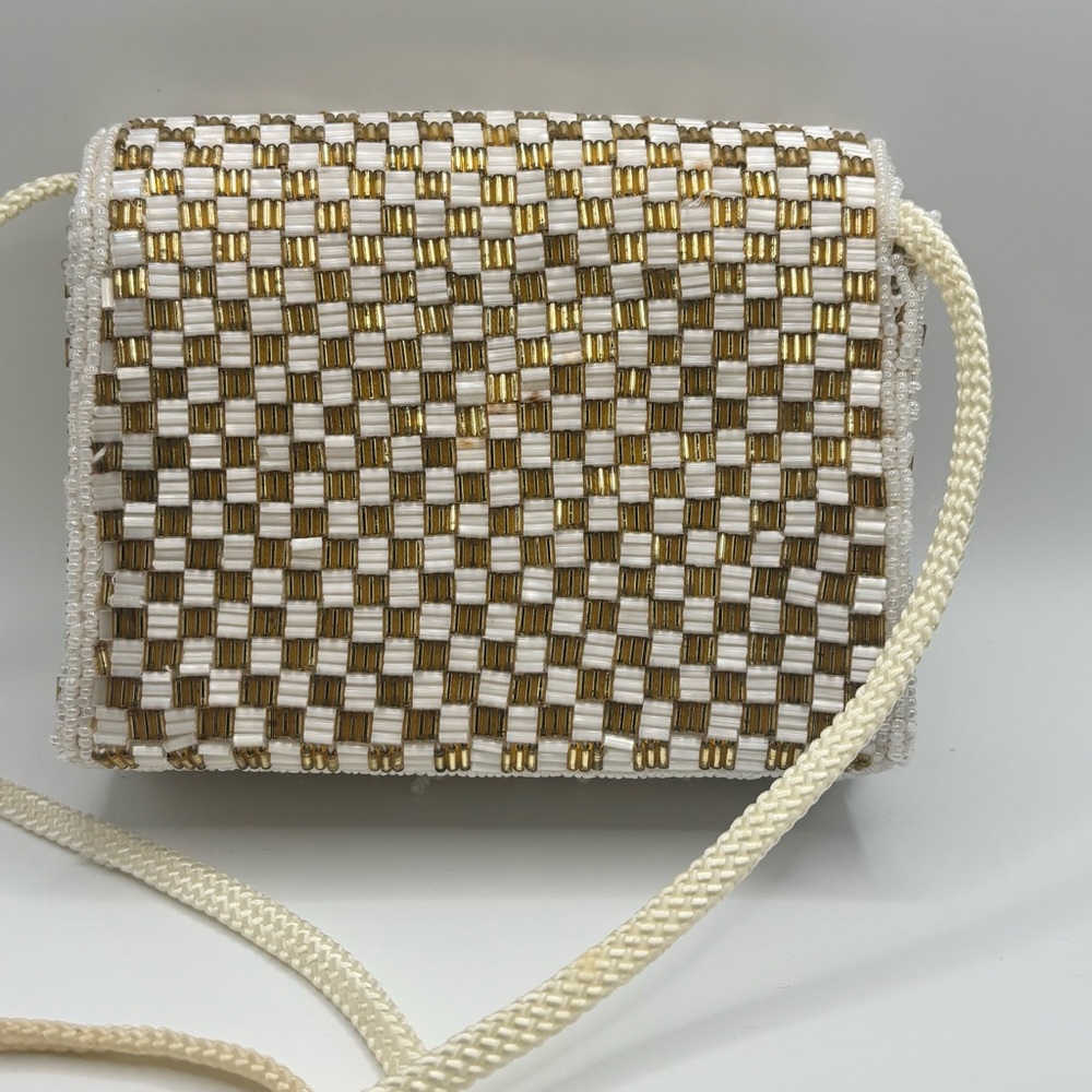 Vintage Magid Beaded Mini Crossbody Bag White Gold Tassel EUC - Picture 4 of 6